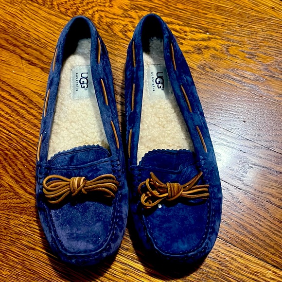 UGG Shoes - Ugg Women’s Dakota Slippers